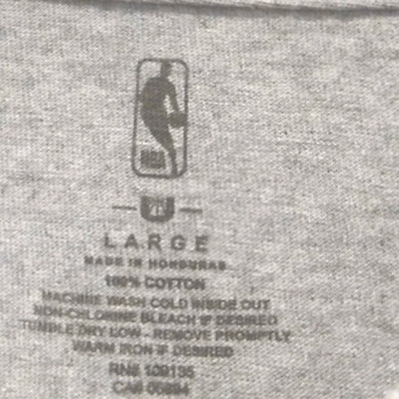 NWT NBA Grey Heather T-shirt (L) - Picture 3 of 8